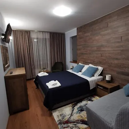 Apartman Cedar 42 *