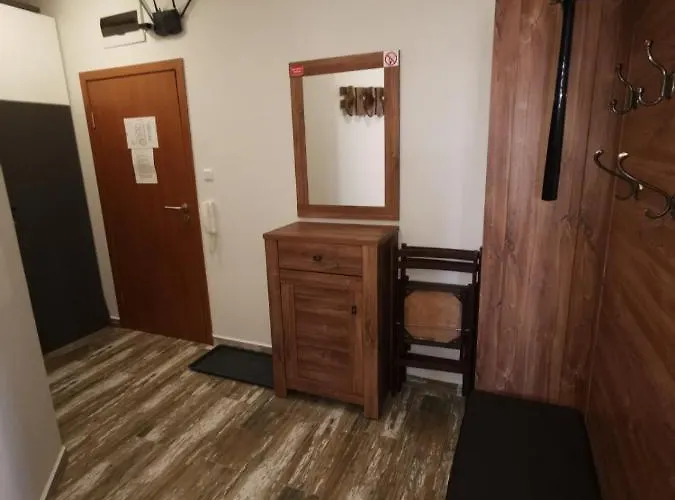 Апартамент Cedar 42